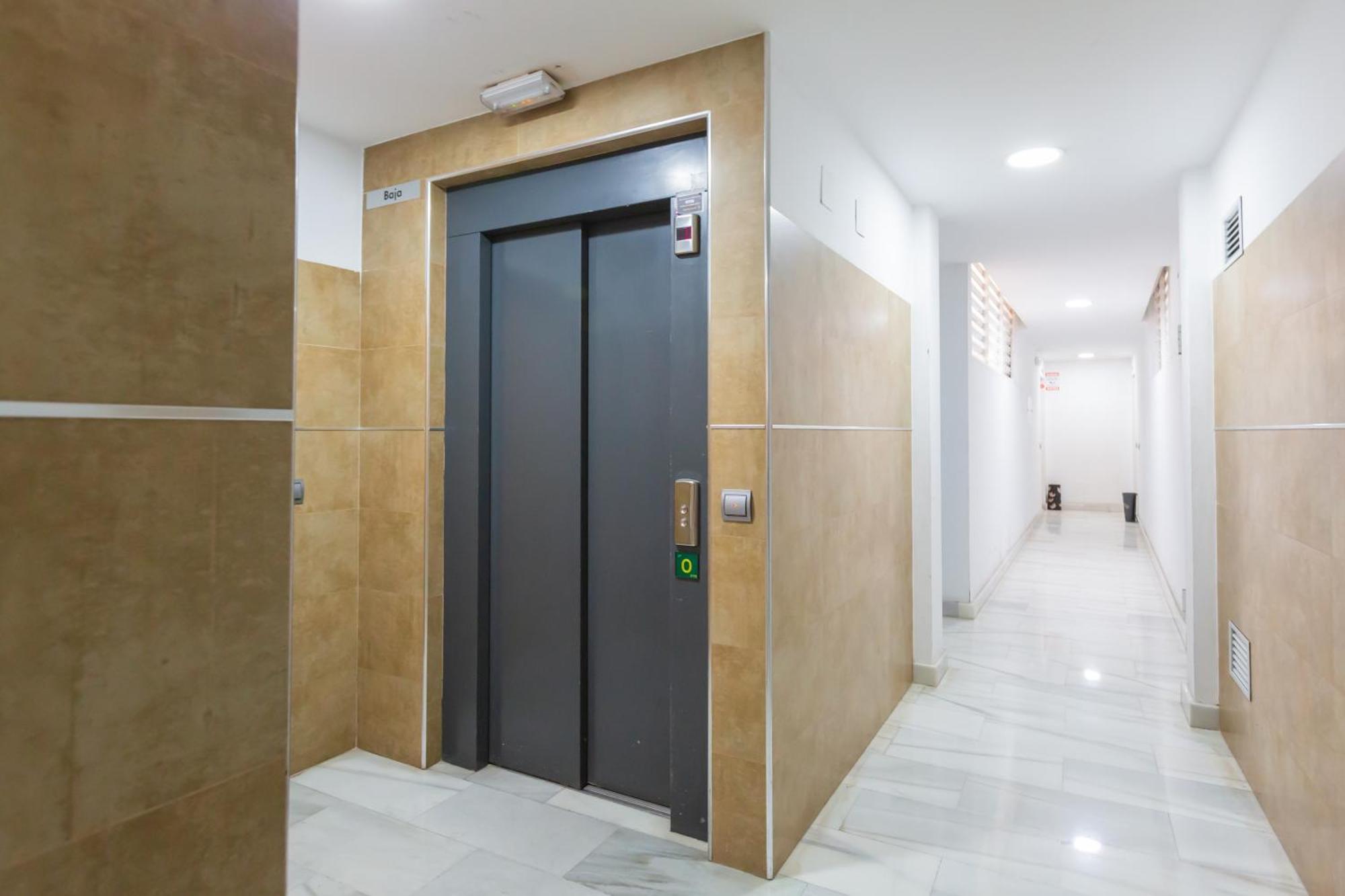 Hi Urban Malaga Centro Apartment Exterior photo